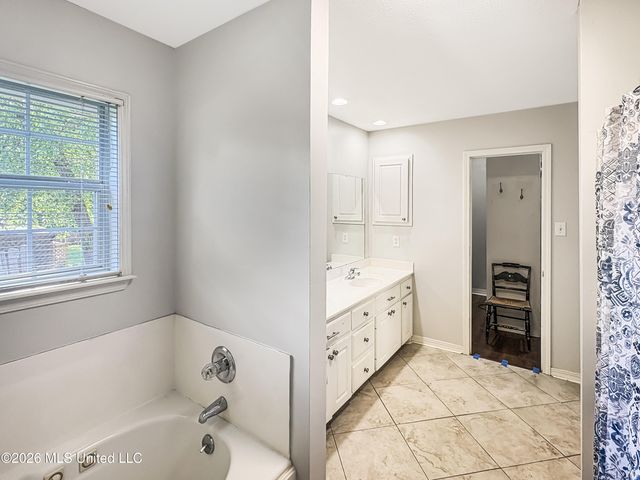 113 Twin Oaks Drive, Brandon, MS 39047