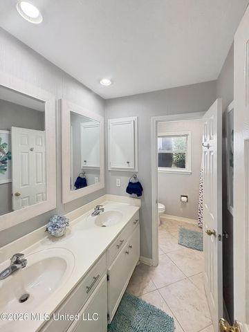 113 Twin Oaks Drive, Brandon, MS 39047