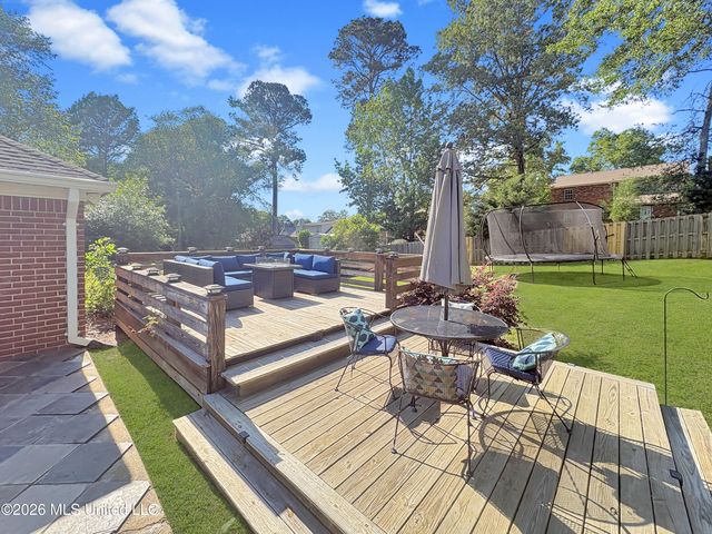 113 Twin Oaks Drive, Brandon, MS 39047