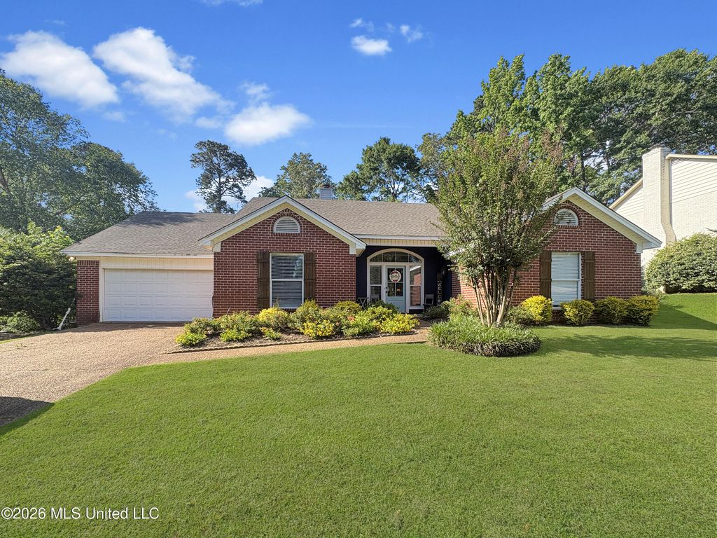 113 Twin Oaks Drive, Brandon, MS 39047