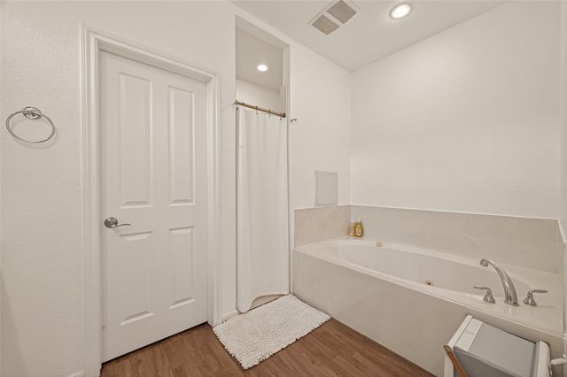 614 Nautilus Street, Crosby, TX 77532