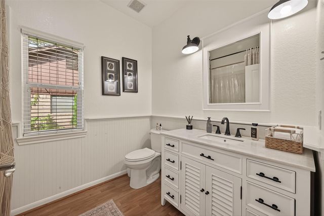 614 Nautilus Street, Crosby, TX 77532