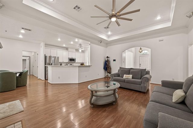 614 Nautilus Street, Crosby, TX 77532