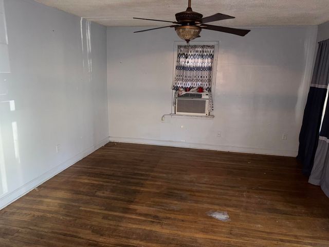 1353 GILL ST, Memphis, TN 38106