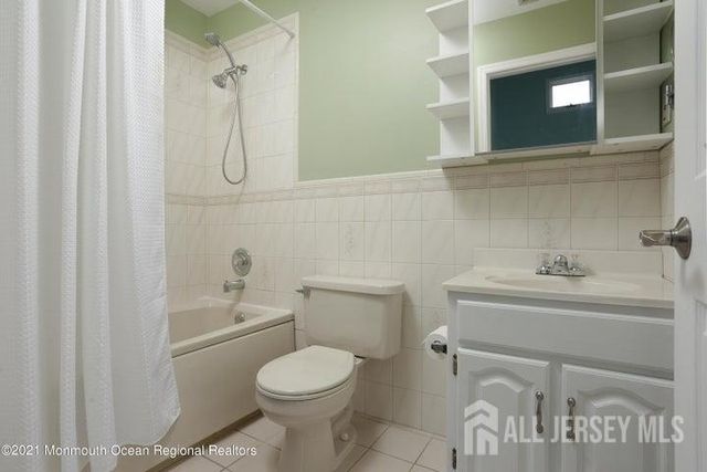 100 1st Street 11, Keyport, NJ 07735