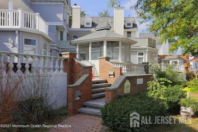 100 1st Street 11, Keyport, NJ 07735
