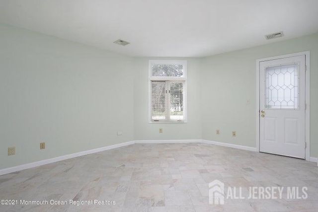 100 1st Street 11, Keyport, NJ 07735