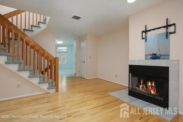 100 1st Street 11, Keyport, NJ 07735
