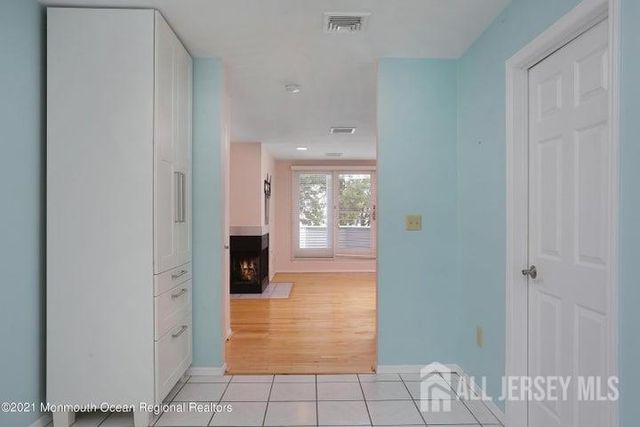 100 1st Street 11, Keyport, NJ 07735
