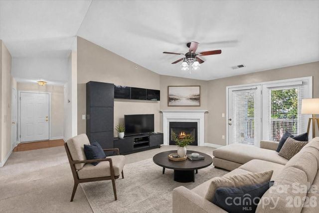 11232 Hyde Pointe Court, Charlotte, NC 28262
