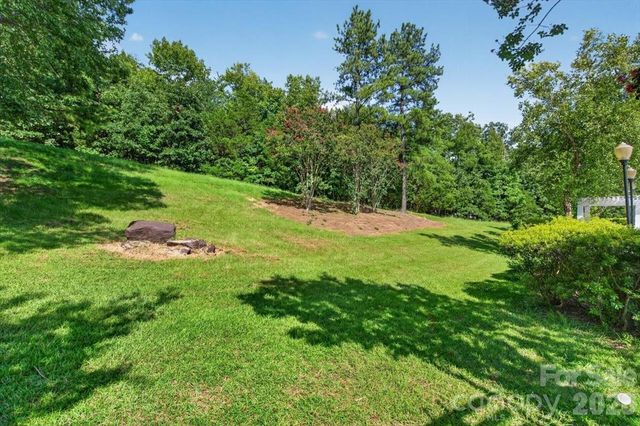 11232 Hyde Pointe Court, Charlotte, NC 28262