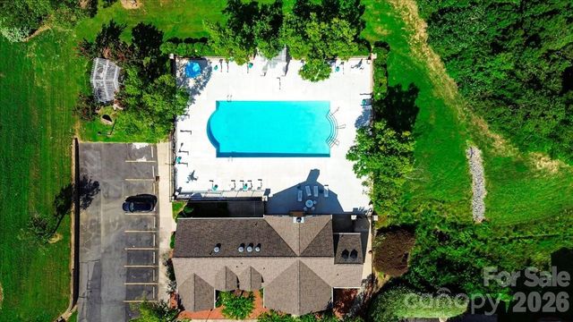 11232 Hyde Pointe Court, Charlotte, NC 28262