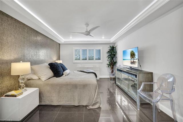 555 Park Shore DR # B503, Naples, FL 34103