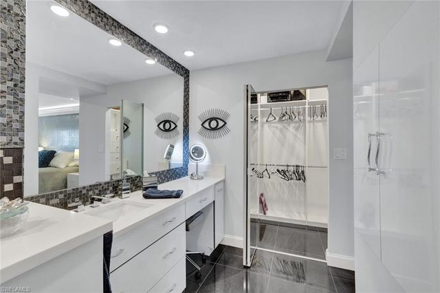 555 Park Shore DR # B503, Naples, FL 34103