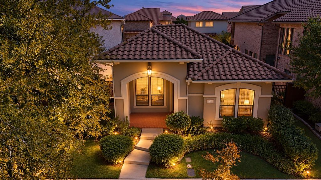 722 Arbol, Irving, TX 75039 — exterior