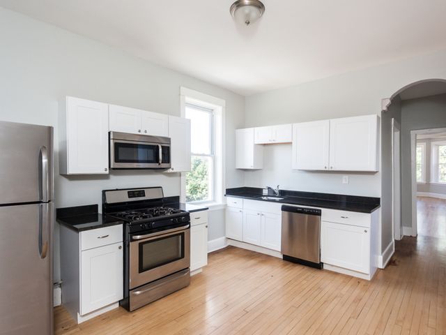 901 N Mozart Street 3, Chicago, IL 60622