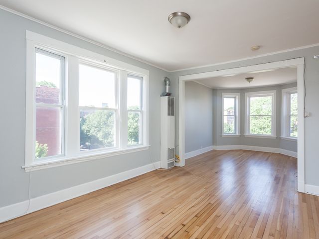 901 N Mozart Street 3, Chicago, IL 60622