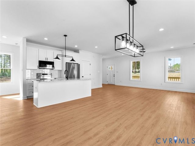 5500 Hemlock Rd, Quinton, VA 23141
