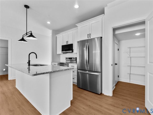 5500 Hemlock Rd, Quinton, VA 23141