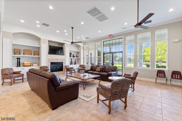 29 Stafford Ln, White Twp., NJ 07823