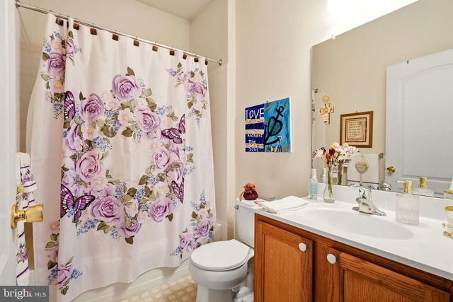 10 JUNE ANN DR, Clayton, NJ 08312