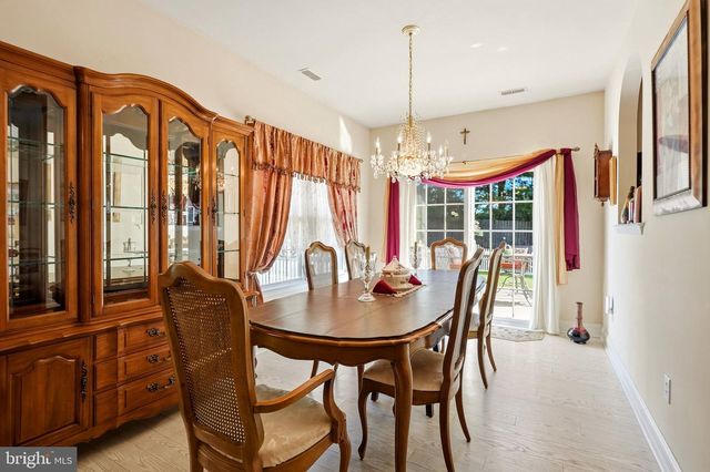 10 JUNE ANN DR, Clayton, NJ 08312
