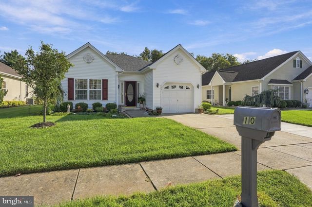 10 JUNE ANN DR, Clayton, NJ 08312
