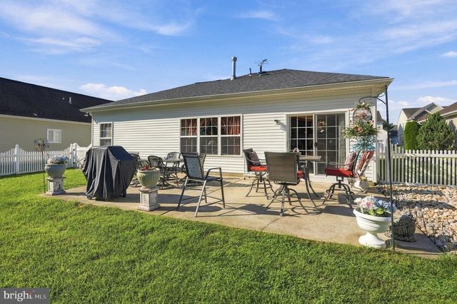 10 JUNE ANN DR, Clayton, NJ 08312