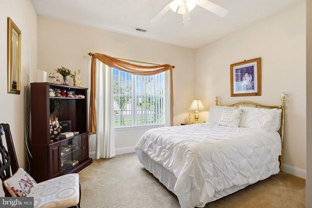 10 JUNE ANN DR, Clayton, NJ 08312
