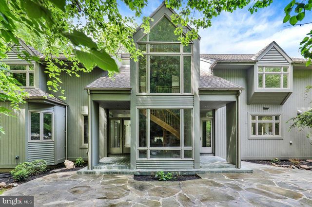 8 WYNDHAM HILL DR, Reading, PA 19606
