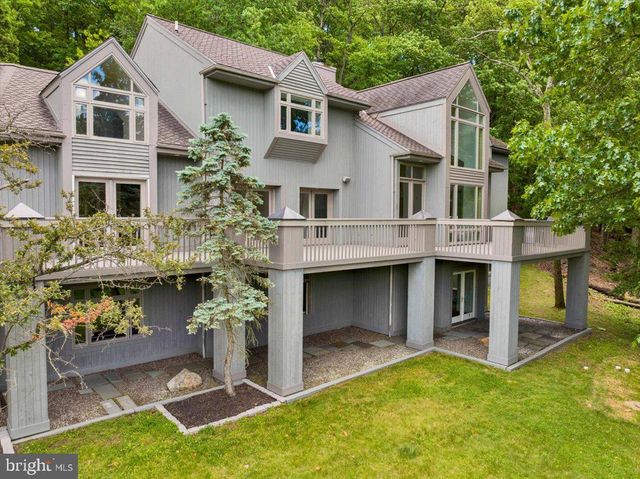 8 WYNDHAM HILL DR, Reading, PA 19606