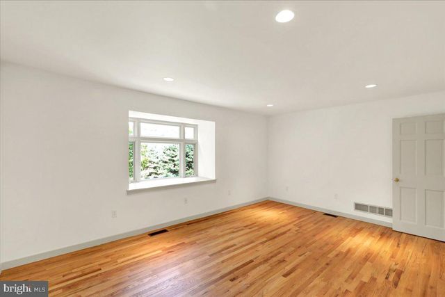 8 WYNDHAM HILL DR, Reading, PA 19606