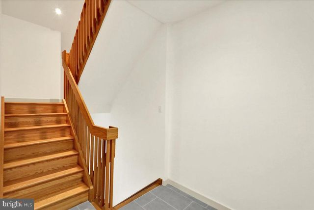 8 WYNDHAM HILL DR, Reading, PA 19606