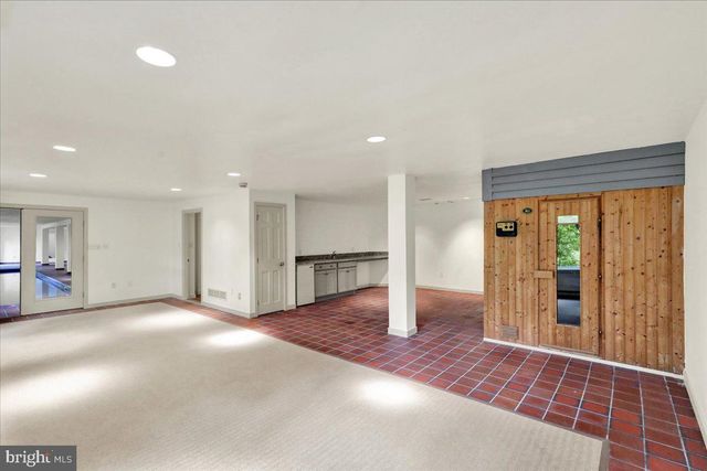 8 WYNDHAM HILL DR, Reading, PA 19606
