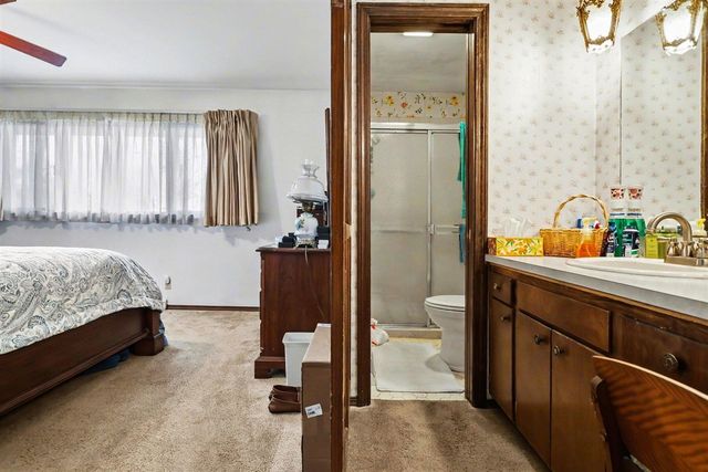 55835 Davis Lane, Dowagiac, MI 49047