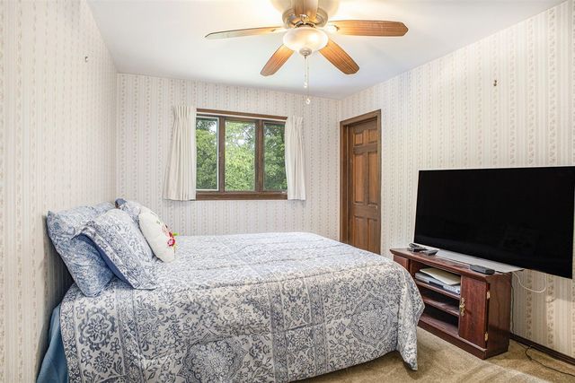 55835 Davis Lane, Dowagiac, MI 49047