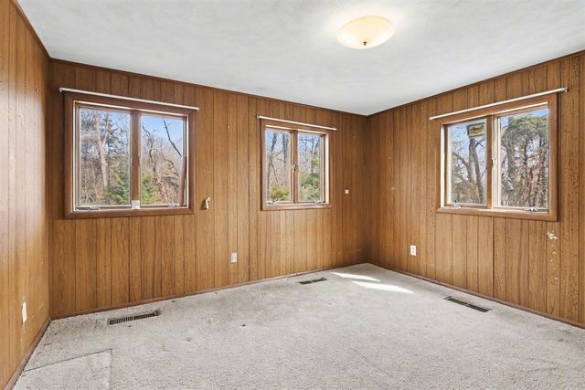 55835 Davis Lane, Dowagiac, MI 49047