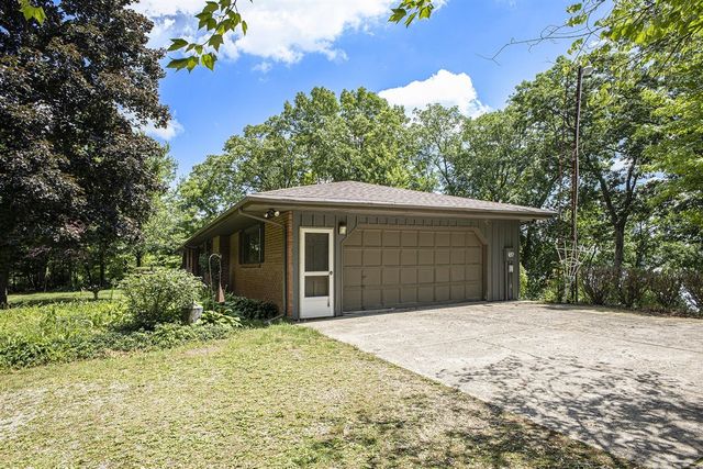 55835 Davis Lane, Dowagiac, MI 49047