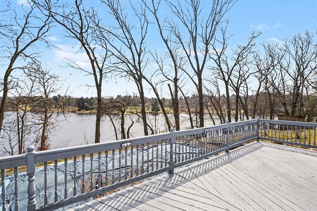 55835 Davis Lane, Dowagiac, MI 49047