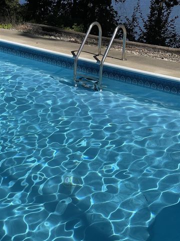 55835 Davis Lane, Dowagiac, MI 49047