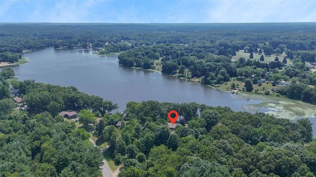 55835 Davis Lane, Dowagiac, MI 49047
