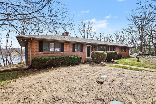 55835 Davis Lane, Dowagiac, MI 49047