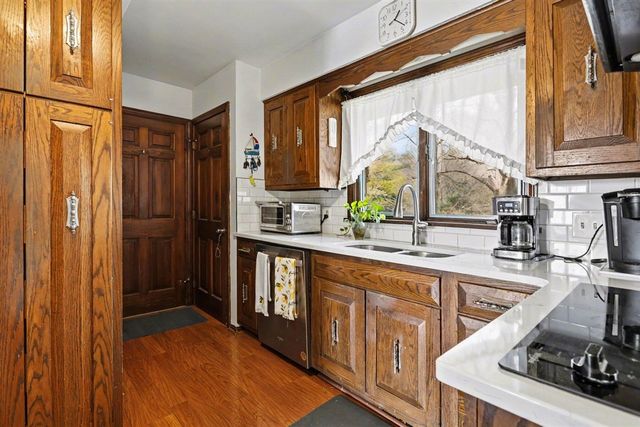 55835 Davis Lane, Dowagiac, MI 49047