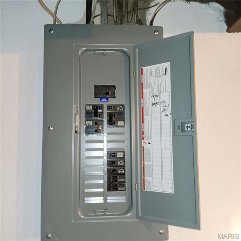 3406 Saint Thomas More Place, Bel Ridge, MO 63121