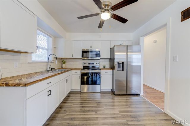 3406 Saint Thomas More Place, Bel Ridge, MO 63121