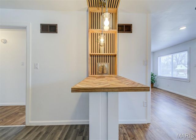 3406 Saint Thomas More Place, Bel Ridge, MO 63121