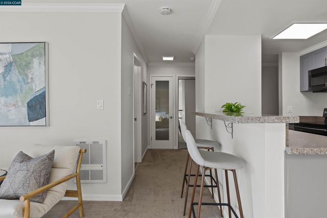 590 El Dorado Ave 214, Oakland, CA 94611