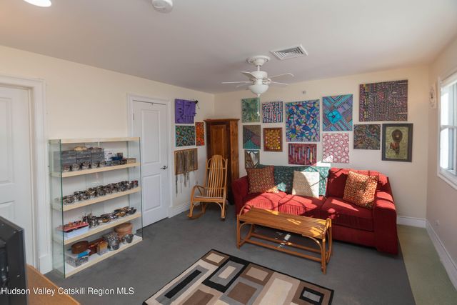 363 Ivy Trail, Rhinebeck, NY 12572