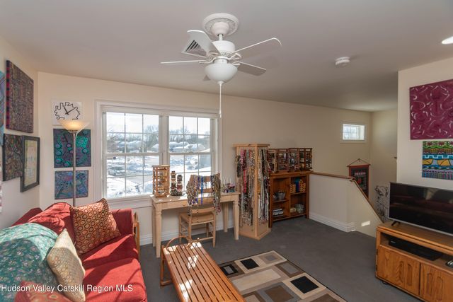 363 Ivy Trail, Rhinebeck, NY 12572