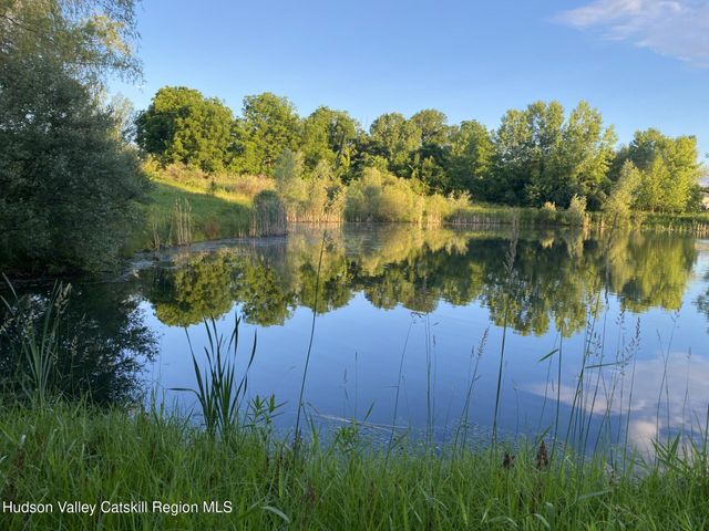 363 Ivy Trail, Rhinebeck, NY 12572